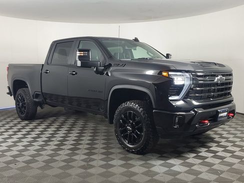 New 2026 Chevrolet Silverado 2500 LT image 2