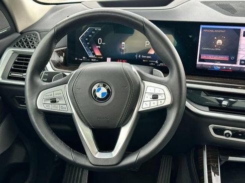Used 2025 BMW X7 xDrive40i AWD/4WD image 21