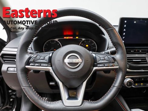 Used 2023 Nissan Altima 2.5 SR w/ SR Premium Package AWD/4WD image 10