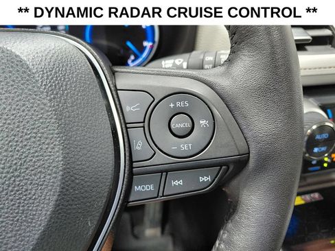 Used 2022 Toyota RAV4 Limited AWD/4WD image 18