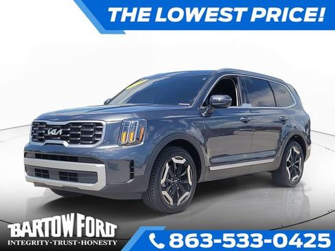 Used 2024 Kia Telluride S w/ S Sunroof Package FWD image 1