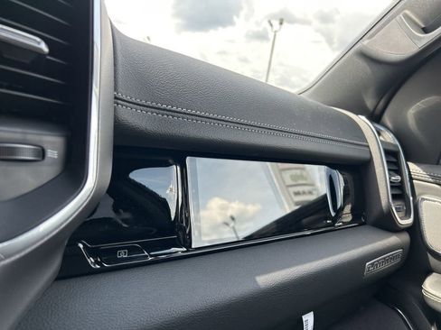 New 2026 RAM 1500 Laramie AWD/4WD image 29