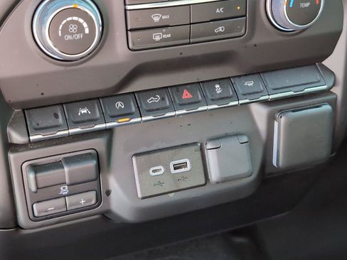 Used 2025 Chevrolet Silverado 1500 W/T w/ WT Value Package RWD image 25