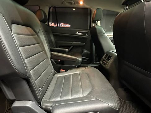 Used 2019 Volkswagen Atlas SEL Premium image 33