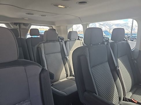 Used 2022 Ford Transit 350 XLT image 25