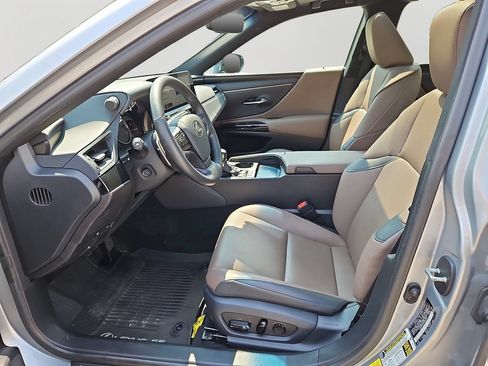 Used 2023 Lexus ES 350 w/ Premium Package FWD image 14