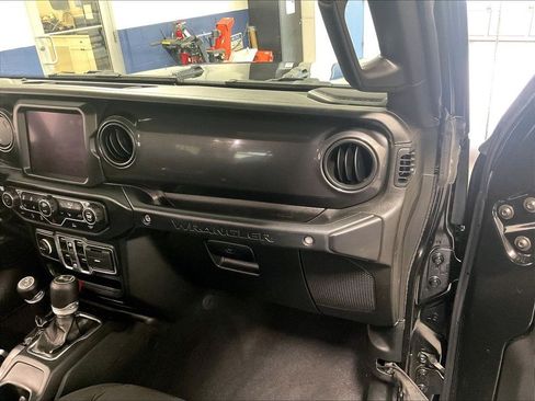Used 2021 Jeep Wrangler Unlimited Sport AWD/4WD image 13