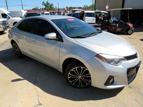 Used 2016 Toyota Corolla S Premium image 3