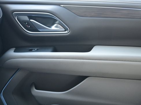 Used 2022 Chevrolet Tahoe Z71 w/ Luxury Package image 33