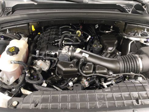 Used 2022 Jeep Grand Cherokee Laredo w/ Luxury Tech Group I AWD/4WD image 30