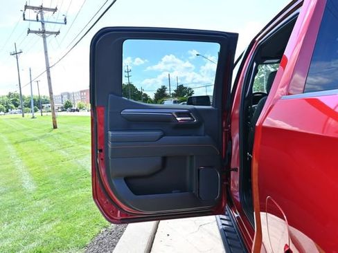 Used 2024 GMC Sierra 1500 AT4 w/ AT4 Premium Package AWD/4WD image 23