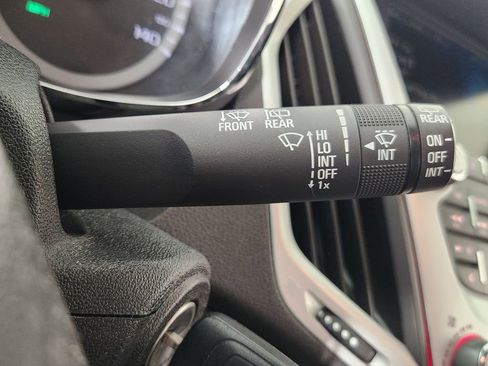 Used 2017 GMC Terrain SLE FWD image 31