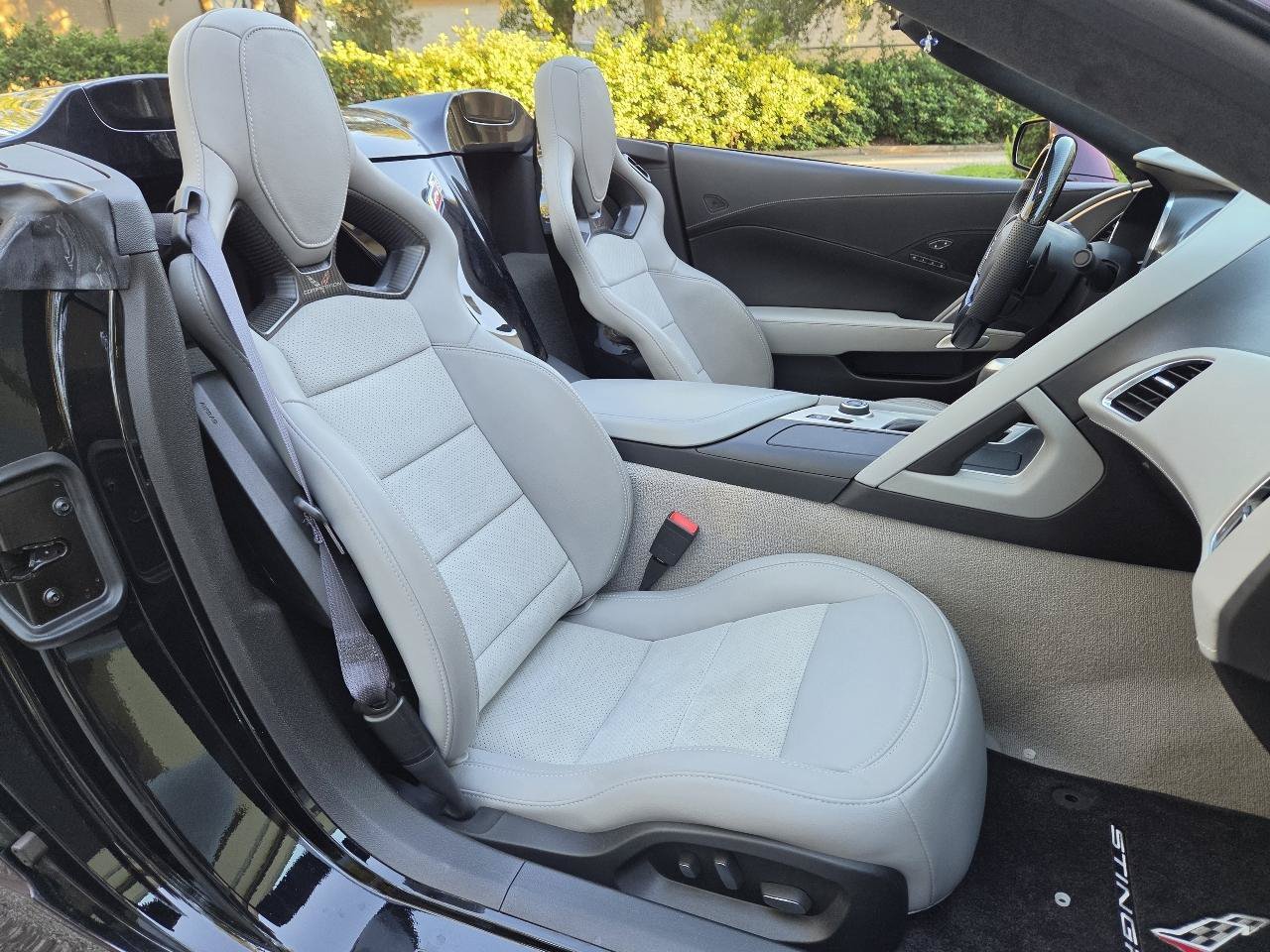 Used 2014 Chevrolet Corvette Stingray Convertible w/ 3LT Preferred Equipment Group RWD image 31