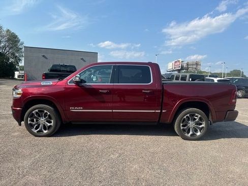 Used 2022 RAM 1500 Limited w/ Body Color Bumper Group AWD/4WD image 5