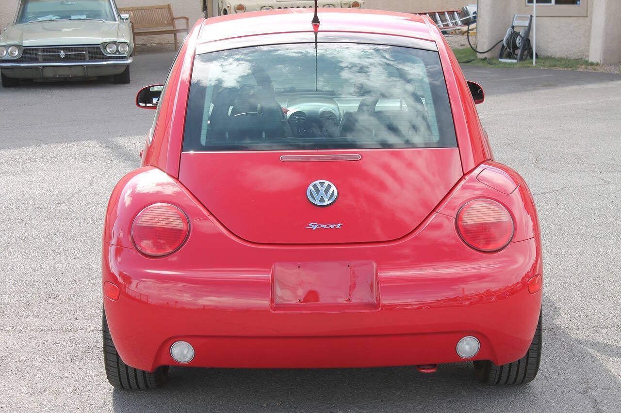 Used 2001 Volkswagen Beetle Sport FWD image 7