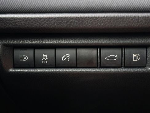 Used 2025 Toyota Camry LE w/ Convenience Package AWD/4WD image 27