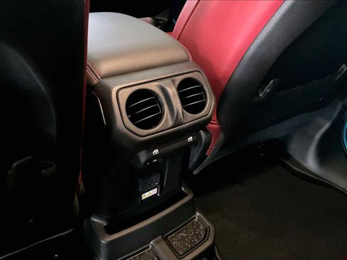 Used 2024 Jeep Wrangler Unlimited Rubicon 392 image 28