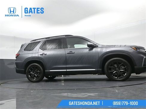 Certified 2025 Honda Pilot Touring image 50