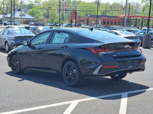 New 2026 Hyundai Elantra Sport FWD image 4