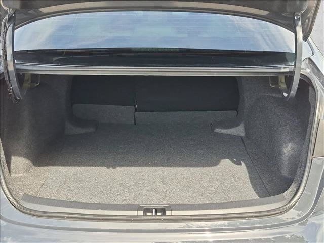 Used 2025 Toyota Corolla SE FWD image 6