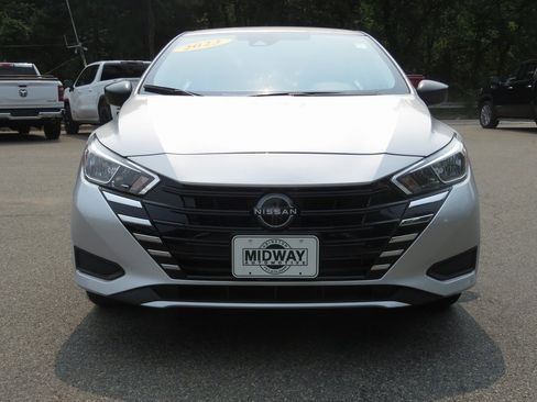 Used 2023 Nissan Versa S w/ S Plus Package image 3