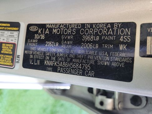 Used 2017 Kia Forte LX FWD image 33