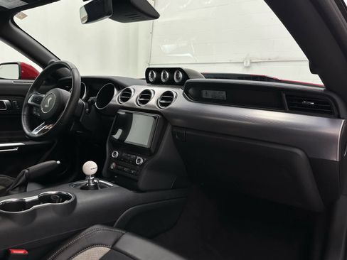 Used 2022 Ford Mustang GT RWD image 15