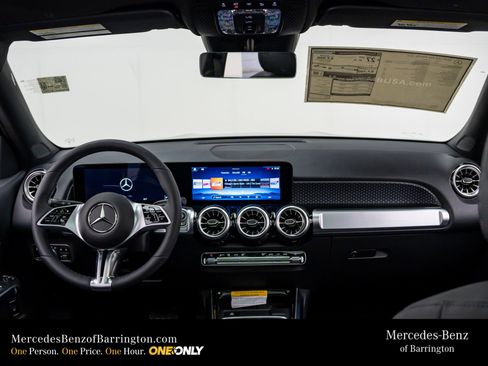 New 2026 Mercedes-Benz GLB 250 4MATIC image 11