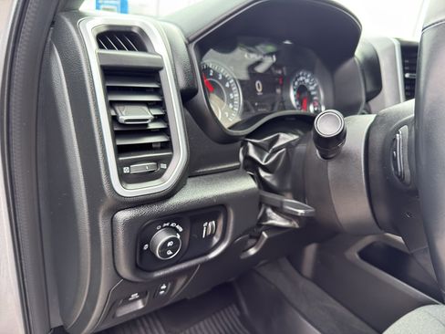 Used 2022 RAM 1500 Big Horn AWD/4WD image 14