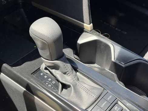 Used 2025 Toyota Camry LE w/ Convenience Package FWD image 7