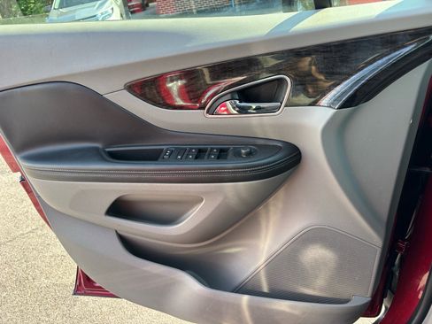 Used 2015 Buick Encore Convenience FWD image 5