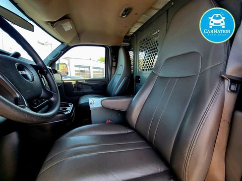 Used 2014 GMC Savana 1500 RWD image 7