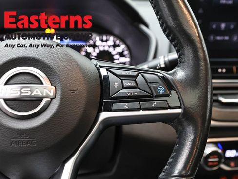 Used 2023 Nissan Altima 2.5 SL FWD image 16