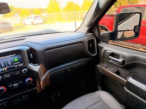 Used 2022 Chevrolet Silverado 2500 LT w/ Convenience Package AWD/4WD image 24