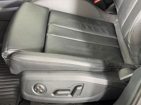 Used 2018 Audi A4 2.0T Premium Plus w/ Premium Plus Package AWD/4WD image 15