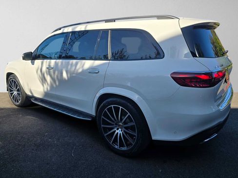 Used 2026 Mercedes-Benz GLS 580 4MATIC image 6