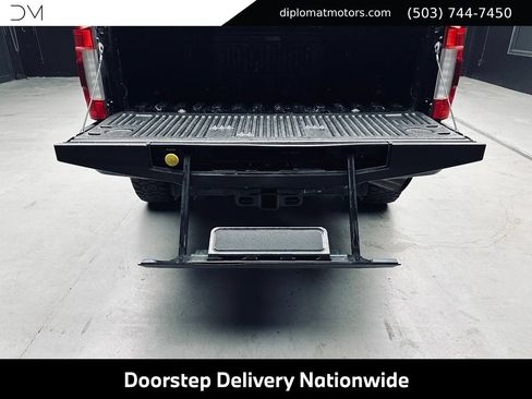 Used 2017 Ford F250 Platinum w/ Platinum Ultimate Package AWD/4WD image 58