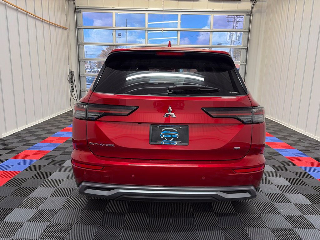 Used 2025 Mitsubishi Outlander SE AWD/4WD image 4