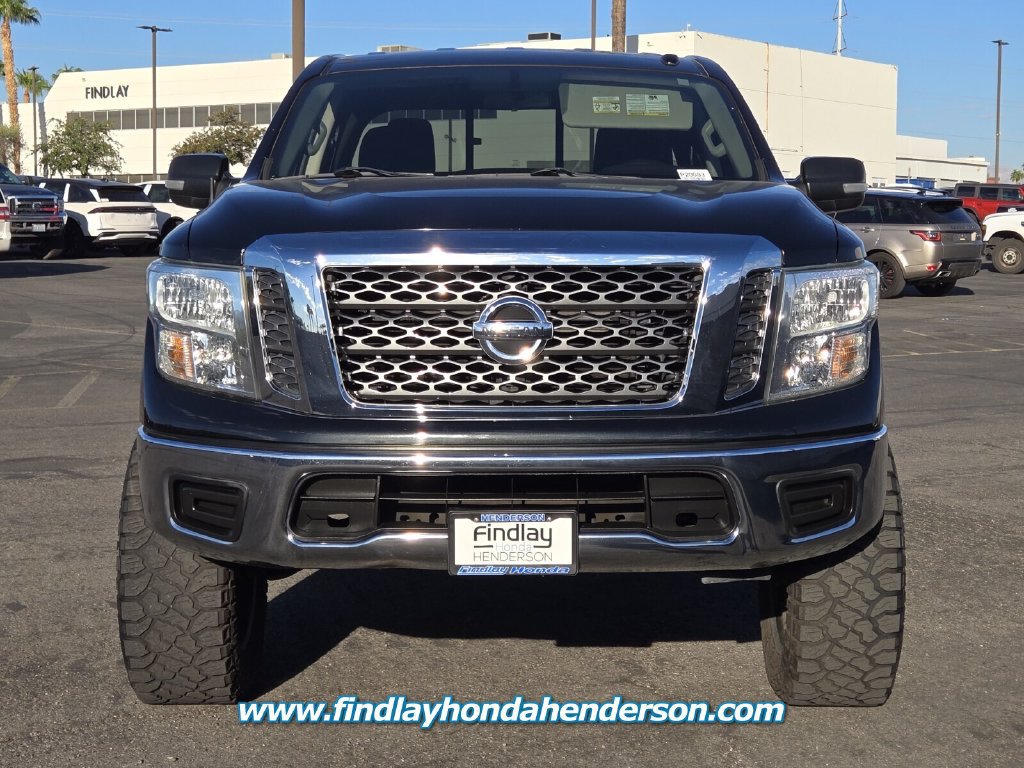Used 2017 Nissan Titan SV RWD image 7