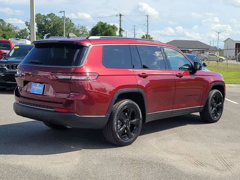New 2026 Jeep Grand Cherokee L Limited AWD/4WD image 4