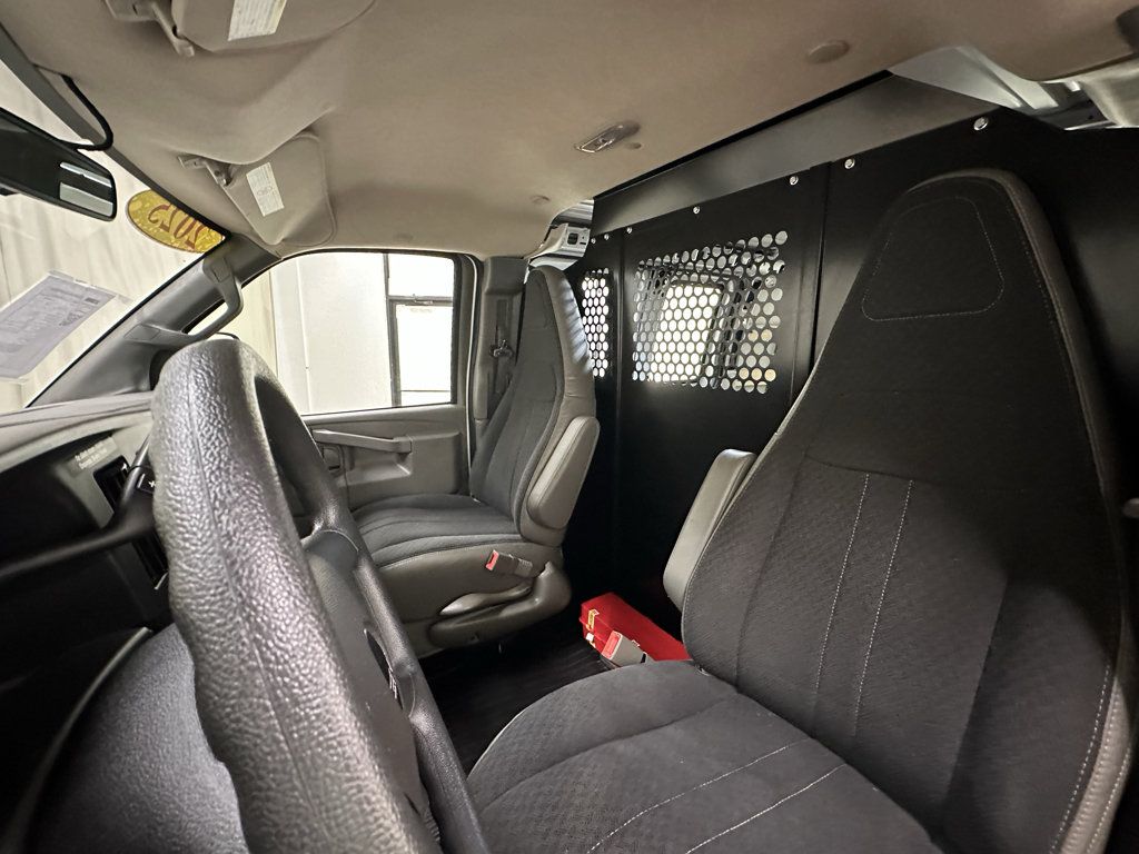 Used 2025 GMC Savana 2500 w/ Driver Convenience Package RWD image 26