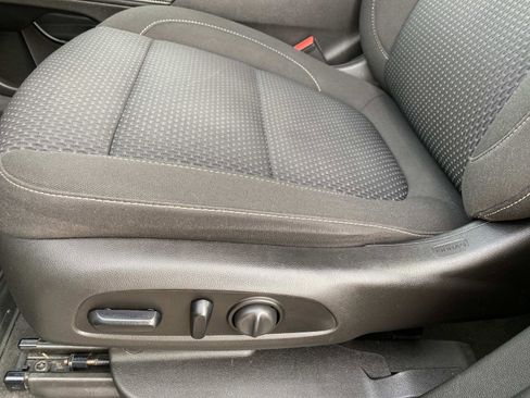 Used 2021 GMC Acadia SLE w/ Driver Convenience Package AWD/4WD image 22