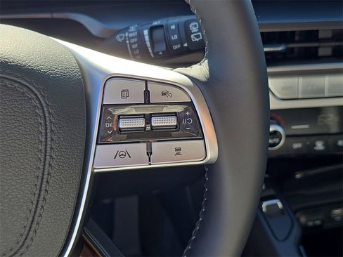 New 2025 Kia Telluride S image 35