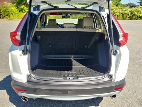Used 2019 Honda CR-V Touring image 17