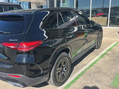 Used 2024 Mercedes-Benz GLC 300 4MATIC image 2
