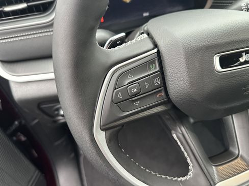 New 2025 Jeep Grand Cherokee L Altitude AWD/4WD image 22