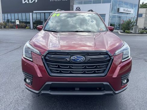 Used 2024 Subaru Forester Premium AWD/4WD image 2