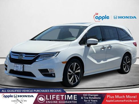 Used 2019 Honda Odyssey Elite image 2