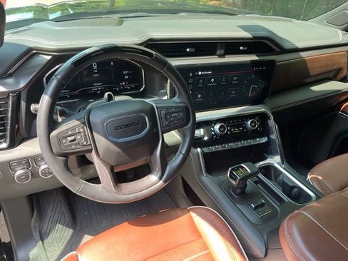 Used 2024 GMC Sierra 1500 Denali Ultimate AWD/4WD image 6