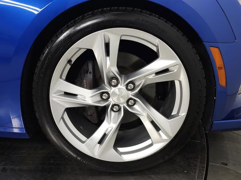 Used 2017 Chevrolet Camaro SS image 12